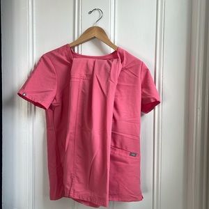 FIGS Neon Pink Casma Three-Pocket Scrub Top S + Kade Petite Cargo Scrub Pants M